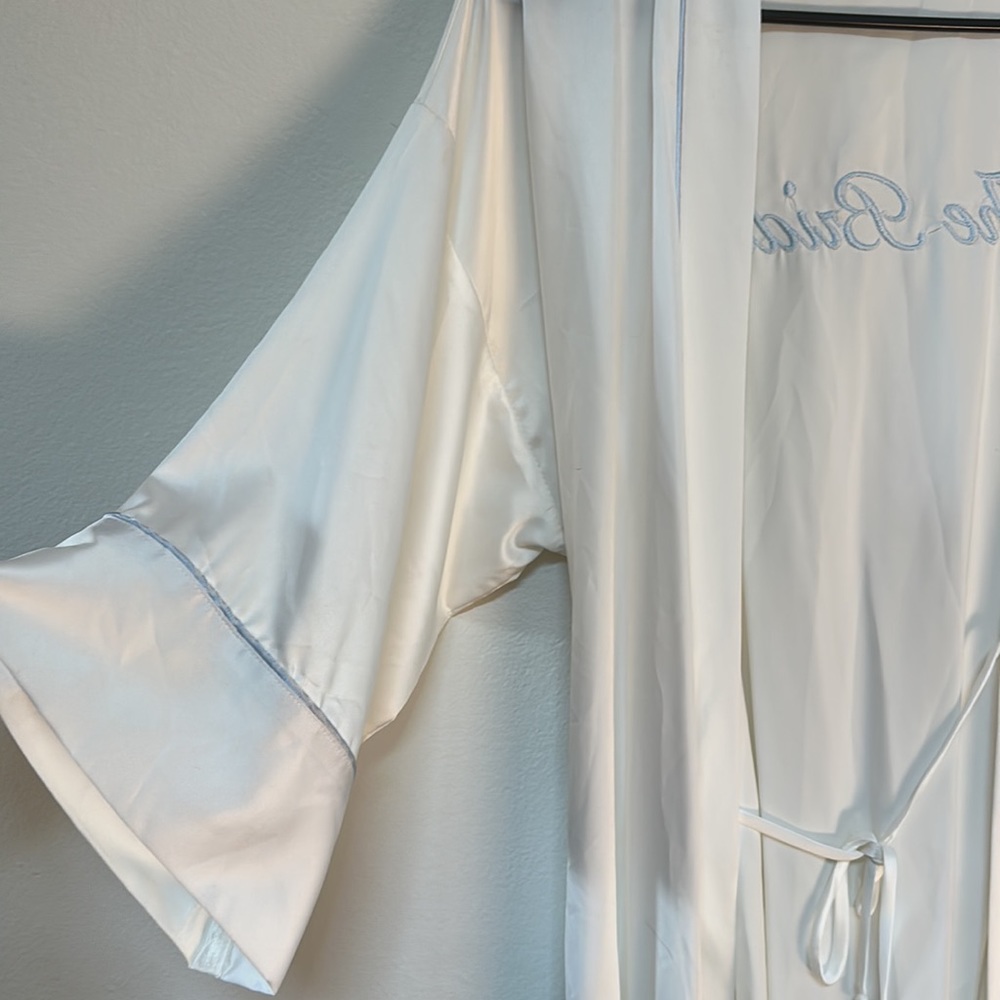 Bridal Robe - Picture 3 of 3